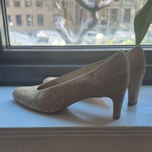 Stuart Weitzman Cream Women's Heels